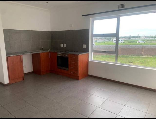 2 BEDROOM APARTMENT FOR SALE IN HAGLEY
